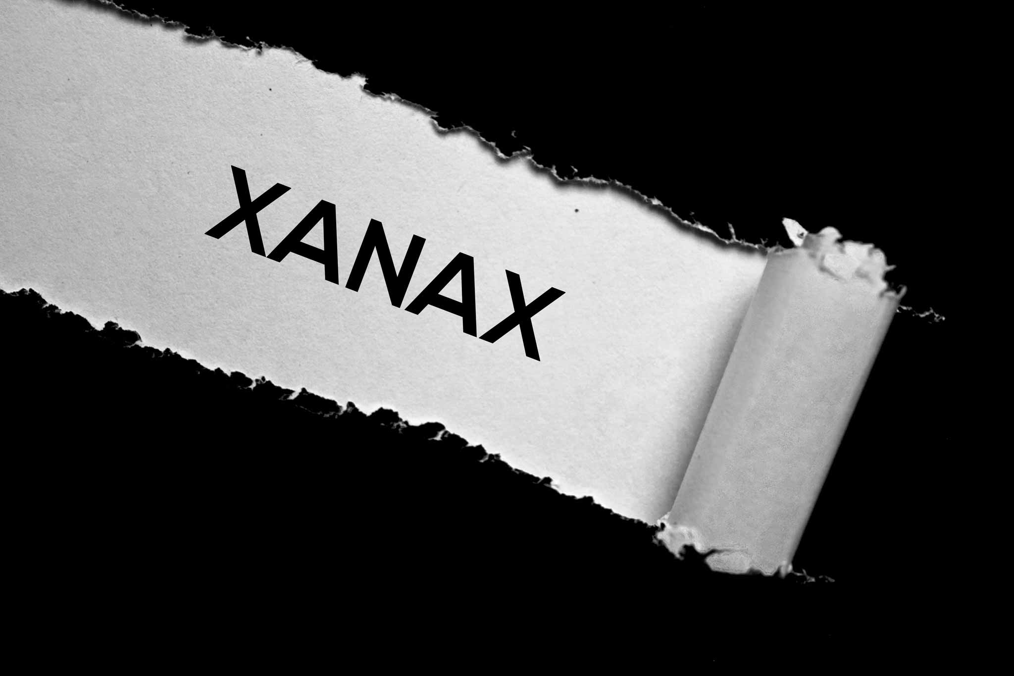 Everything to Know About Xanax Bar Addiction | New Life House, image size:2048x1365